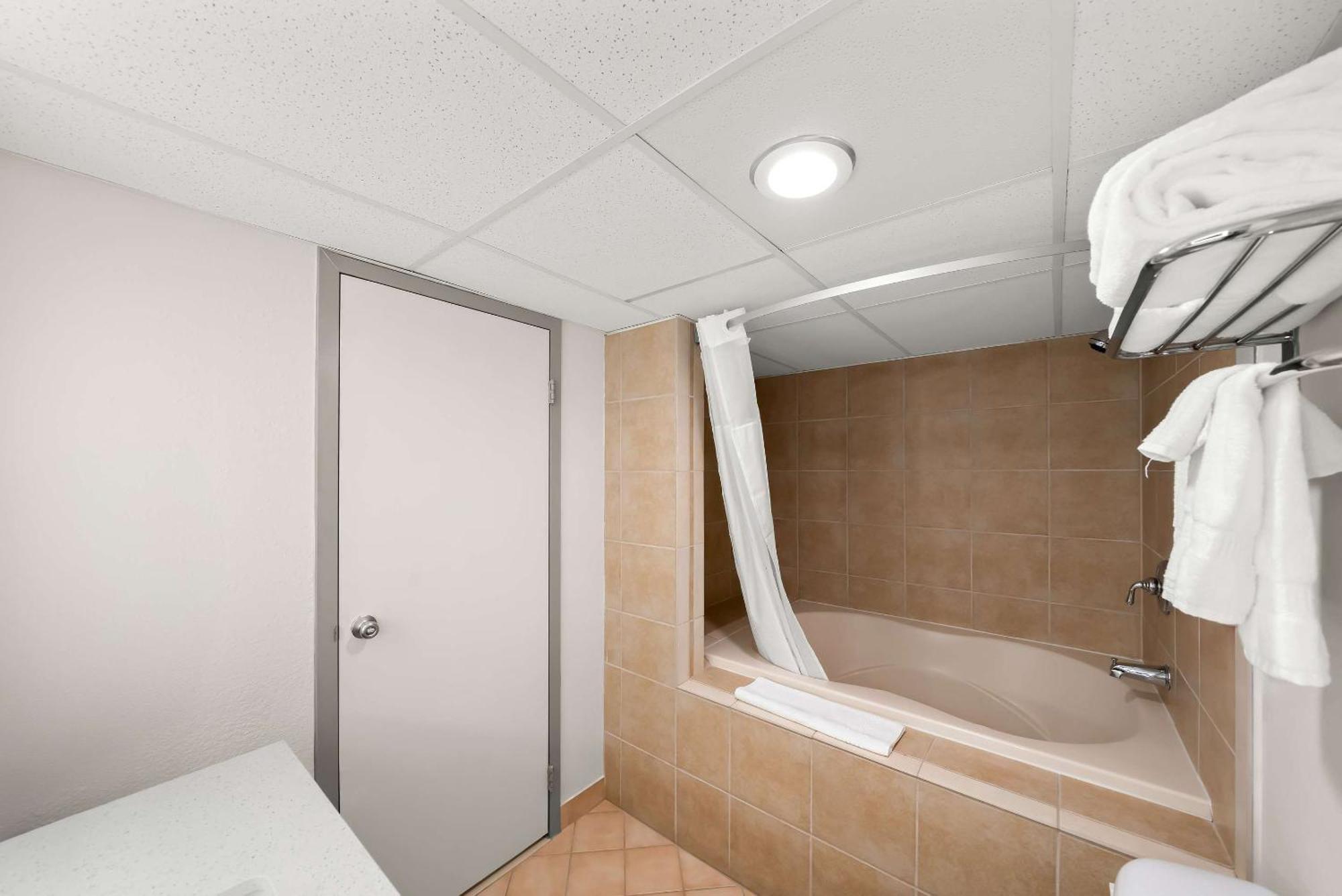 Suburban Studios, Kearney Dış mekan fotoğraf